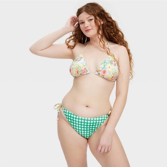 Roller Rabbit x Target Vacation/Star Geo Reversible Triangle Bikini Top - Picture 4 of 8